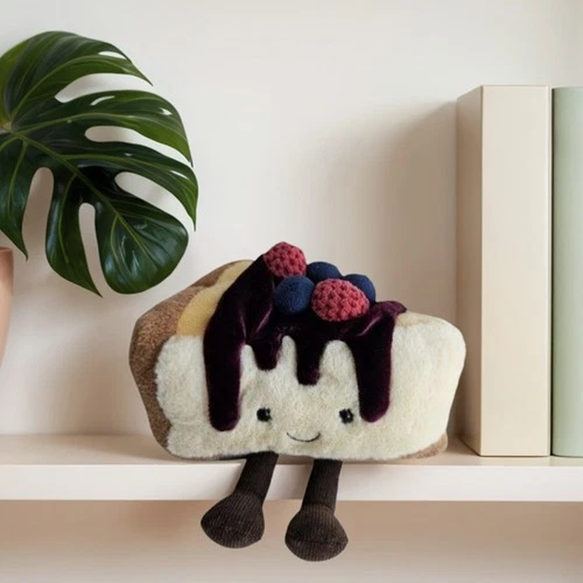 ` NYC Exclusive Crember Cheesecake Plush Toy Stuffed Gift New